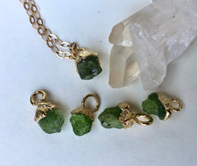 Load image into Gallery viewer, Peridot Drop Necklace // August