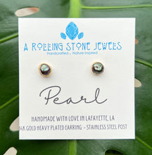 Load image into Gallery viewer, Black Pearl Studs